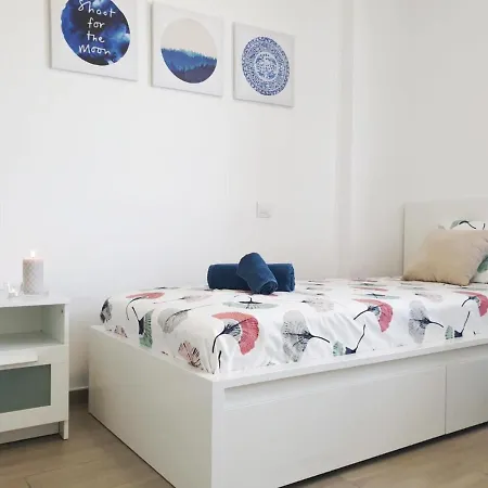 Pizarro Oceanfront By Canary365 *